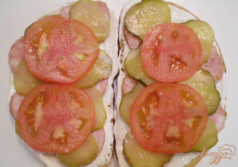 Фото приготовление рецепта: Запеченный бутерброд шаг №4