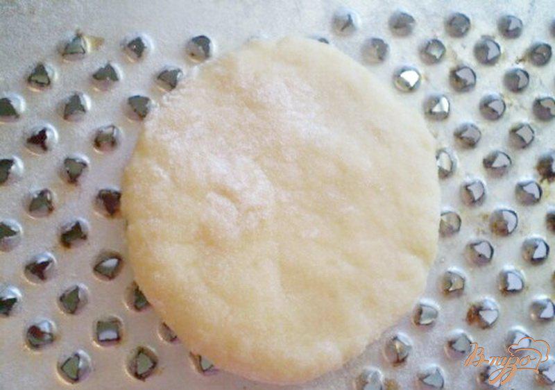 Фото приготовление рецепта: Печенье с ароматом клубники шаг №4