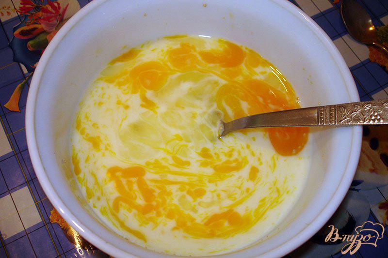 Фото приготовление рецепта: Закрытый яблочно-ананасовый пирог шаг №1