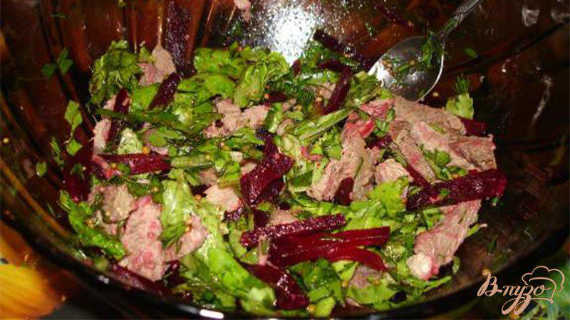 Фото приготовление рецепта: Свекольный салат с говядиной шаг №6