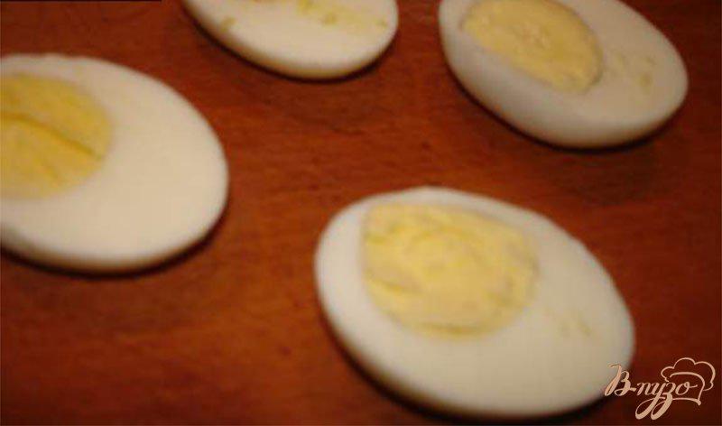 Фото приготовление рецепта: Яйца по-сардски шаг №3