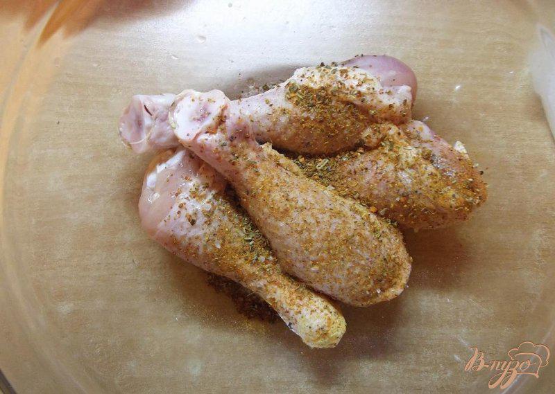 Фото приготовление рецепта: Куриные ножки в пикантном соусе шаг №1