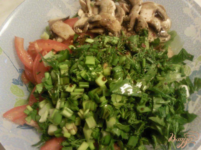 Фото приготовление рецепта: Овощной салат с грибами шаг №4