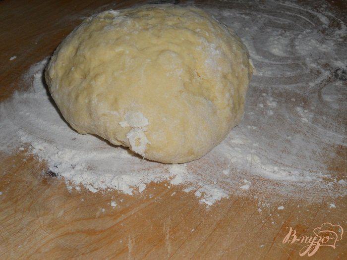 Фото приготовление рецепта: Нежнее тесто и вкусная начинка для пелеменей шаг №2