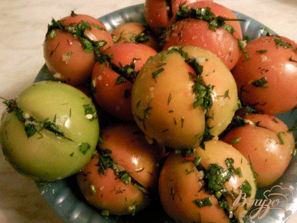 Фото приготовление рецепта: Малосольные помидоры шаг №2