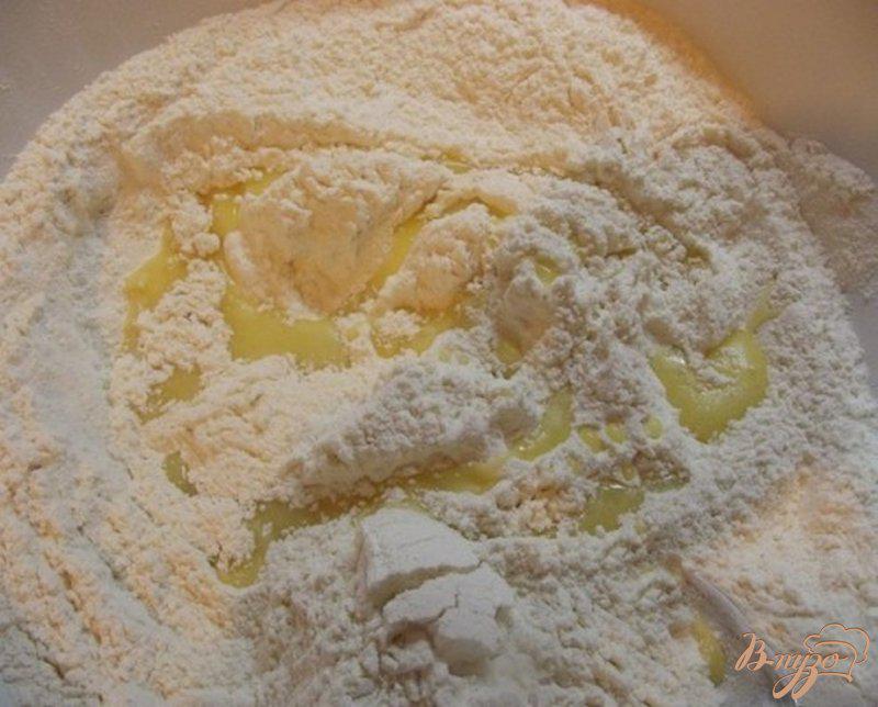 Фото приготовление рецепта: Булочки с сырной начинкой шаг №2