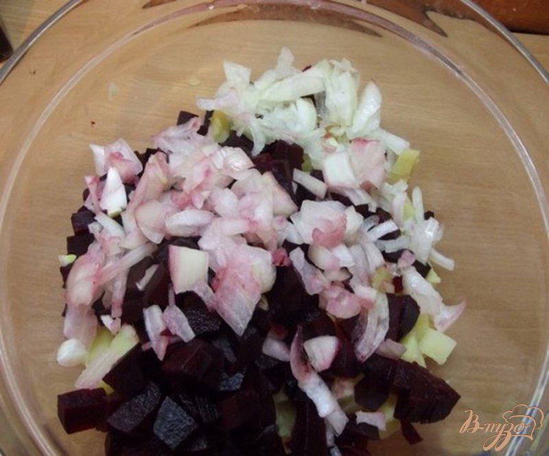 Фото приготовление рецепта: Салат овощной «Сытный» шаг №3
