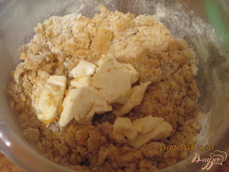 Фото приготовление рецепта: Рулетики с сушеными абрикосами и грецким орехом. шаг №3