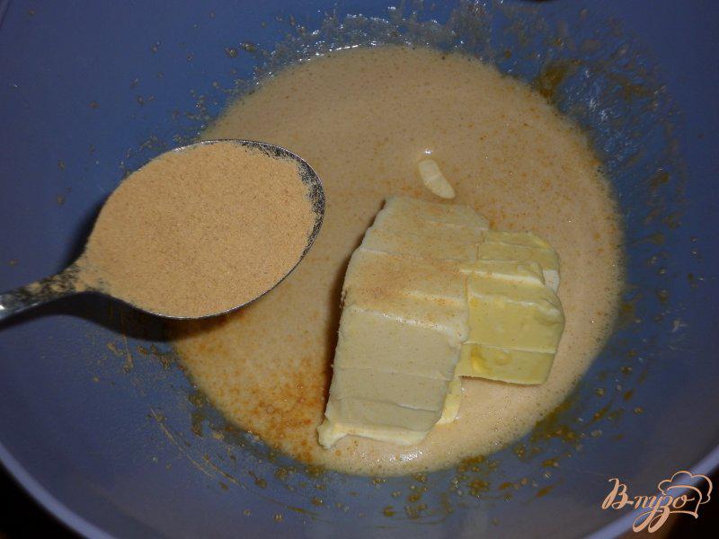 Фото приготовление рецепта: Имбирно-грушевый пирог шаг №2