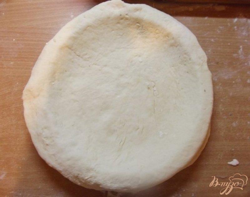 Фото приготовление рецепта: Пирог капустный со сметаной шаг №4