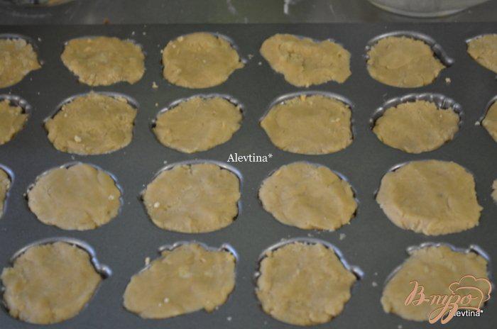 Фото приготовление рецепта: Печенье в формочках или на противне шаг №2