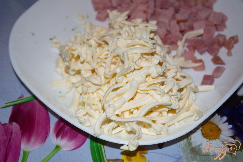 Фото приготовление рецепта: Суп с брокколи и сыром шаг №5