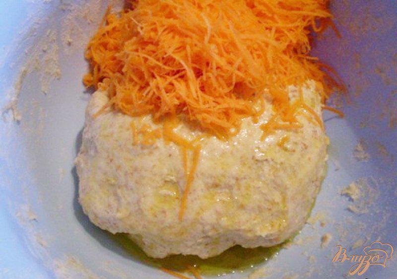 Фото приготовление рецепта: Морковный хлеб шаг №2