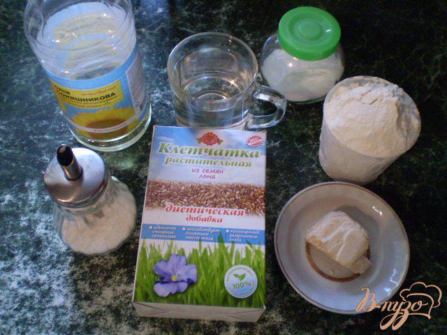 Фото приготовление рецепта: Льняной хлеб из хлебопечки шаг №1