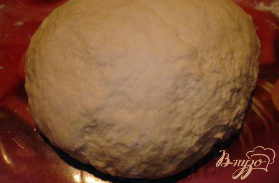 Фото приготовление рецепта: Домашний хлеб без миксера шаг №2