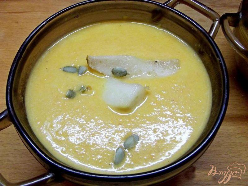 Фото приготовление рецепта: Крем-суп из тыквы с грушей шаг №10