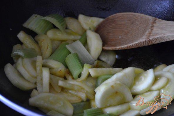 Фото приготовление рецепта: Скумбрия на пару с овощным соусом шаг №1