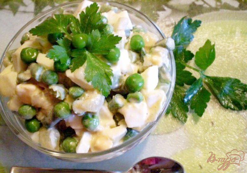 Фото приготовление рецепта: Салат со стручковой фасолью и зеленым горошком шаг №6