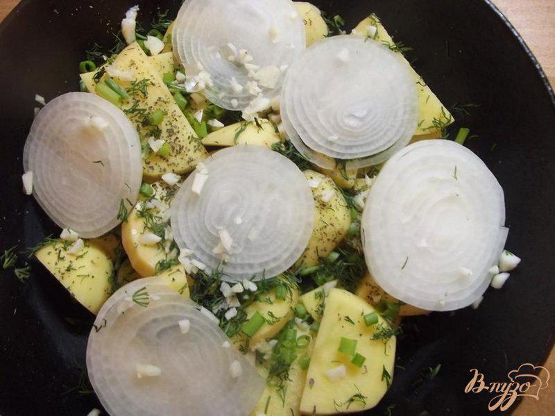 Фото приготовление рецепта: Запеканка картофельная с яйцом шаг №4