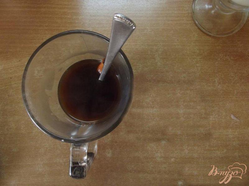Фото приготовление рецепта: Медовый напиток с кофе шаг №3