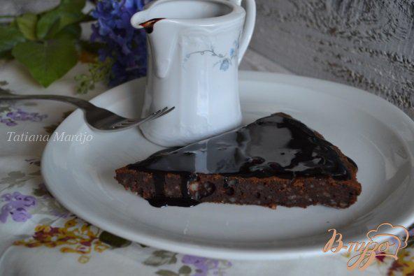Фото приготовление рецепта: Шоколадный пирог с рисом и цукатами шаг №6