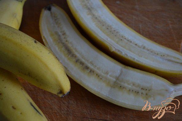 Фото приготовление рецепта: Банановые лодочки крамбль шаг №1