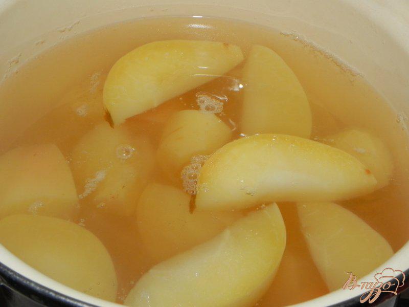 Фото приготовление рецепта: Яблочный компот шаг №4