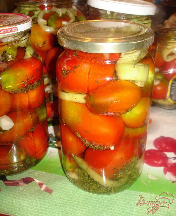 Фото приготовление рецепта: Маринованные помидорки под водочку «Страна советов» шаг №8