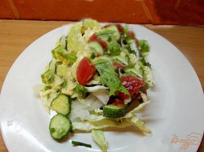 Фото приготовление рецепта: Овощной салат с кунжутом шаг №4
