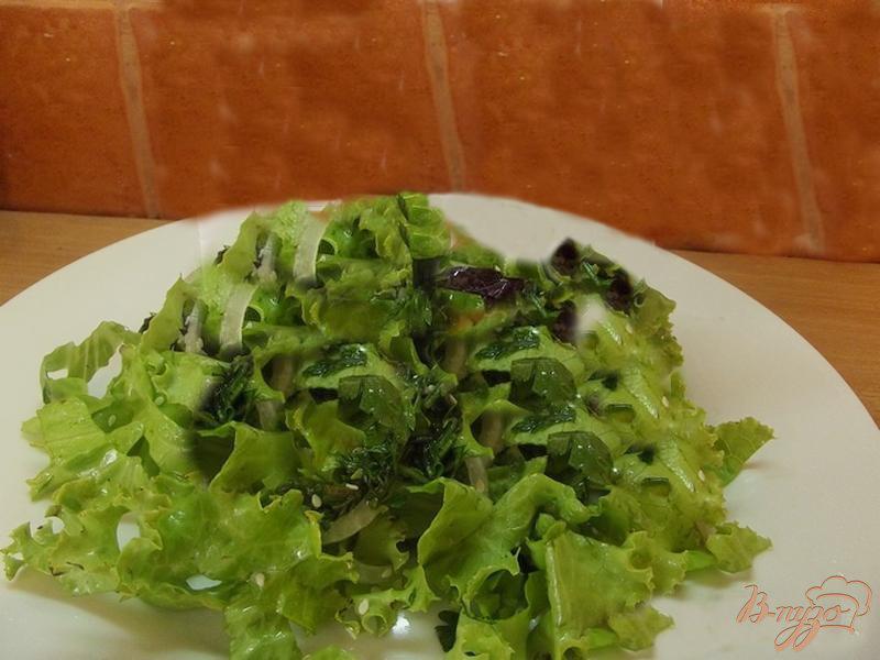 Фото приготовление рецепта: Французский салат из зелени шаг №7