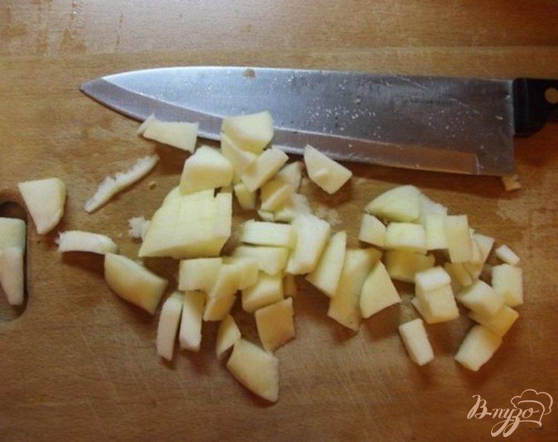Фото приготовление рецепта: Салат из тыквы с арахисом шаг №4