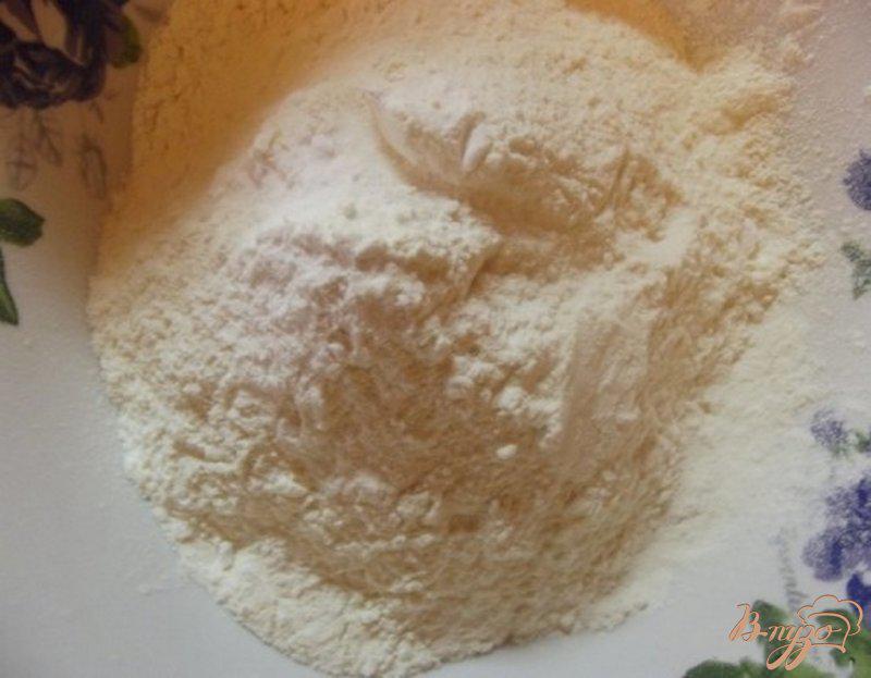 Фото приготовление рецепта: Пирог с киви и лимоном шаг №2