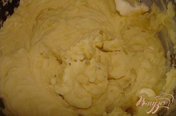 Фото приготовление рецепта: Картофельный башмак с имбирным мясом шаг №4