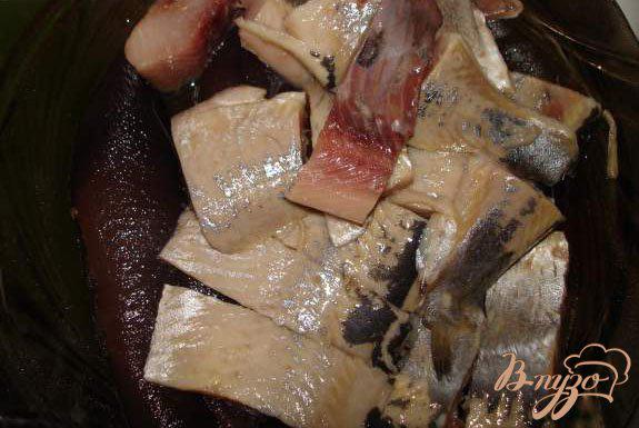 Фото приготовление рецепта: Картофельные лапатушки с селедкой шаг №5