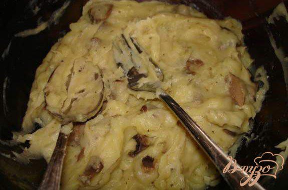 Фото приготовление рецепта: Вареники с картошкой и грибами шаг №1