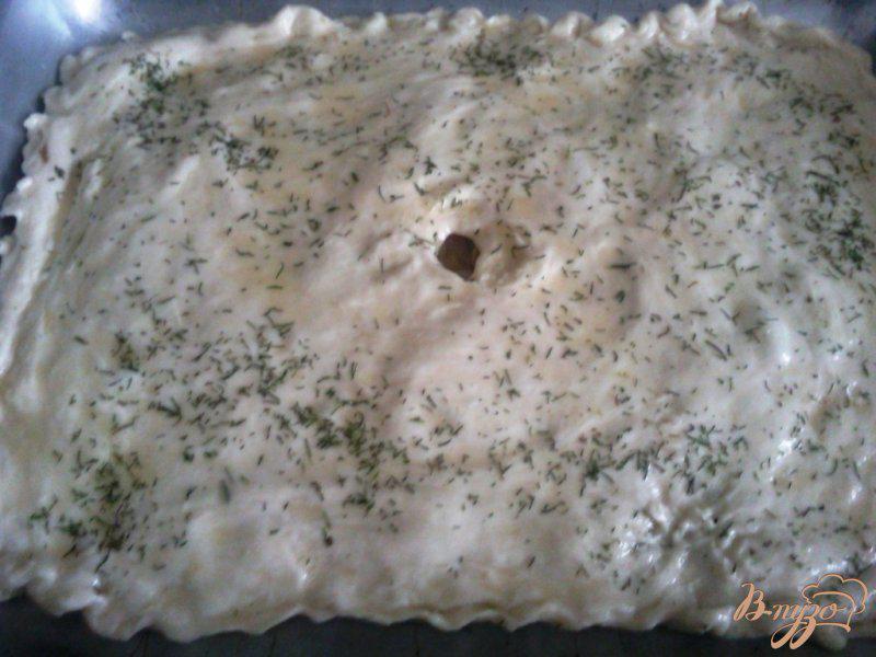 Фото приготовление рецепта: Пирог с капустой и оливками шаг №4