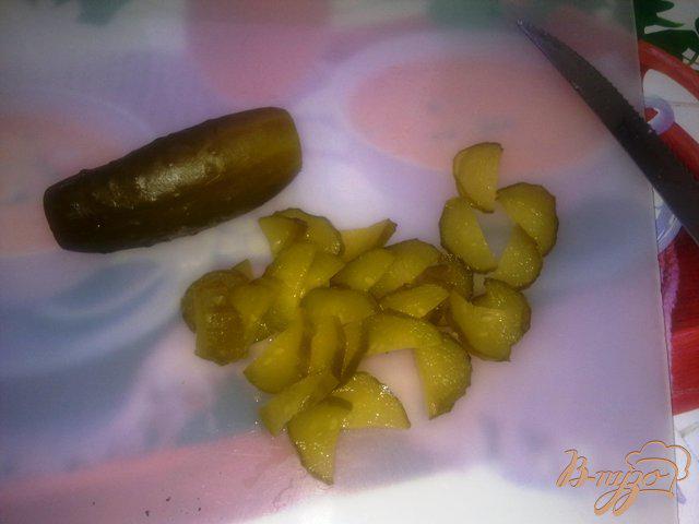Фото приготовление рецепта: Картофельный салат с яблоком шаг №4