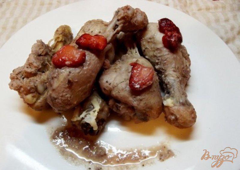 Фото приготовление рецепта: Курица в клубничном маринаде шаг №8