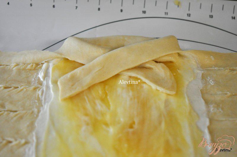 Фото приготовление рецепта: Плетеный лимонный хлеб шаг №7