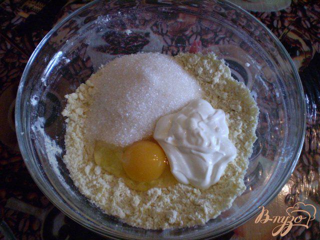 Фото приготовление рецепта: Овсяный пирог со сливовым вареньем шаг №3