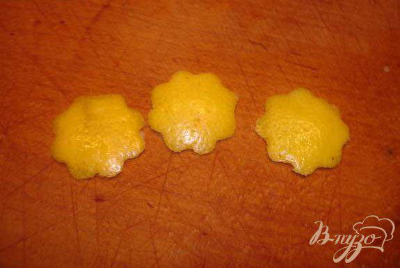 Фото приготовление рецепта: Заливное из курицы с грейпфрутом шаг №3