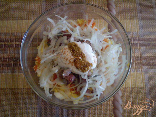 Фото приготовление рецепта: Нежный селедочный салат шаг №5
