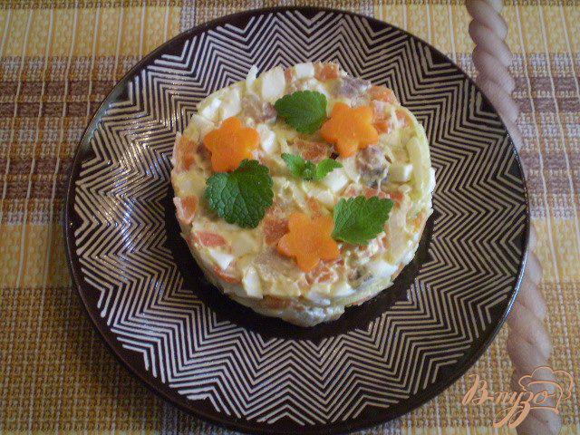 Фото приготовление рецепта: Нежный селедочный салат шаг №8