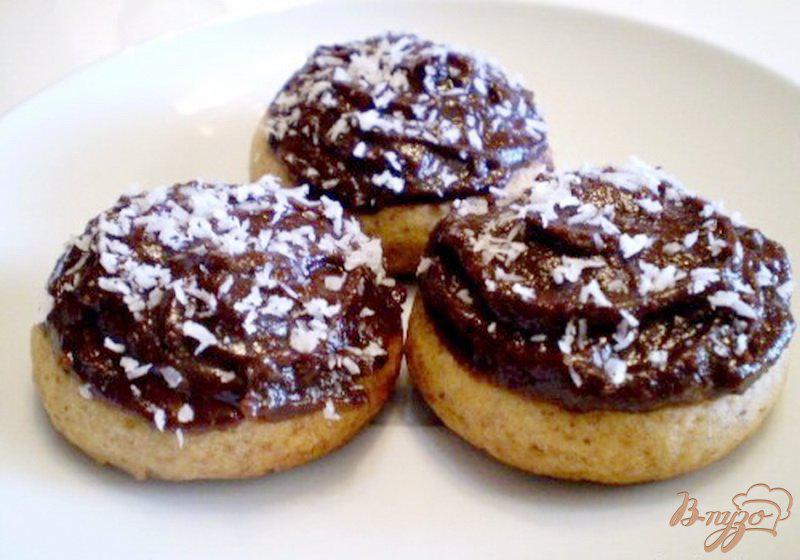 Фото приготовление рецепта: Ореховое печенье с шоколадным кремом шаг №7