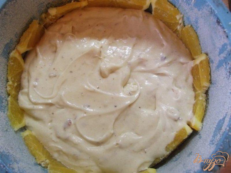 Фото приготовление рецепта: Пирог апельсиновый с миндалем шаг №7