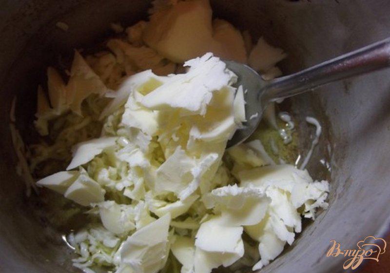 Фото приготовление рецепта: Макароны с травяным соусом на основе сыра шаг №3