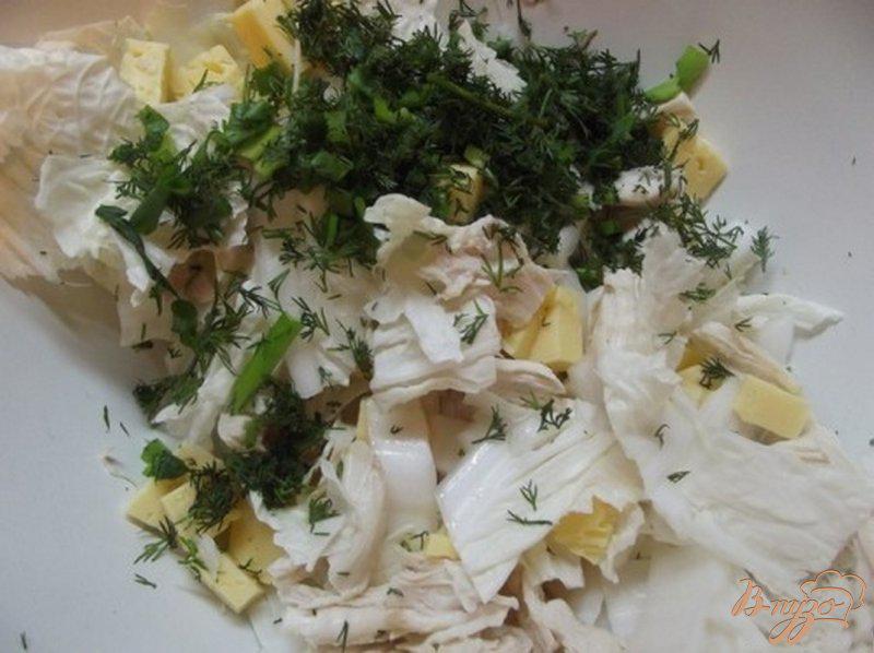 Фото приготовление рецепта: Сырный салат шаг №7
