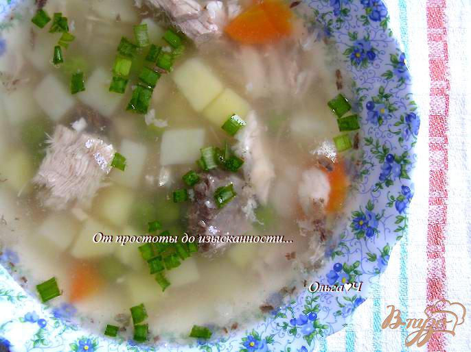 Фото приготовление рецепта: Суп с белым амуром и зеленым горошком шаг №6
