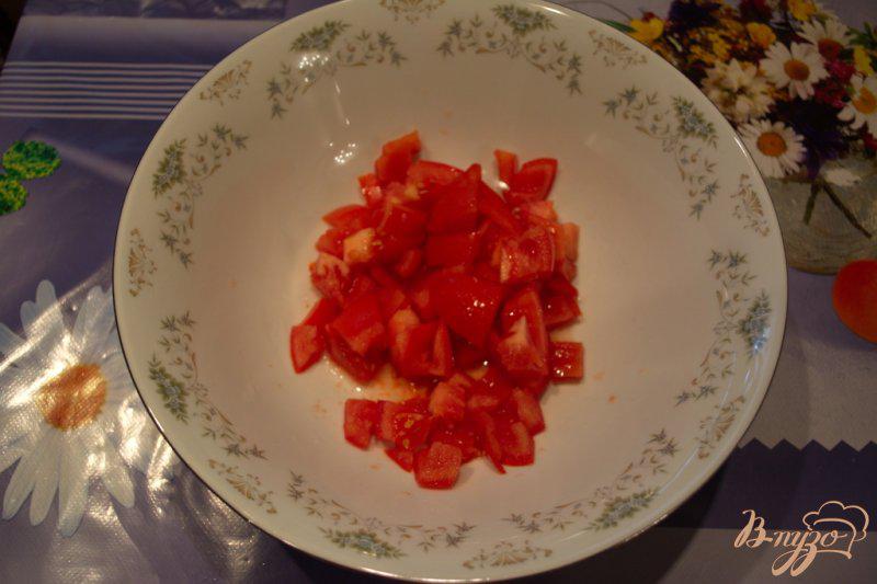 Фото приготовление рецепта: Салат с редисом, черемшой и фетой шаг №1