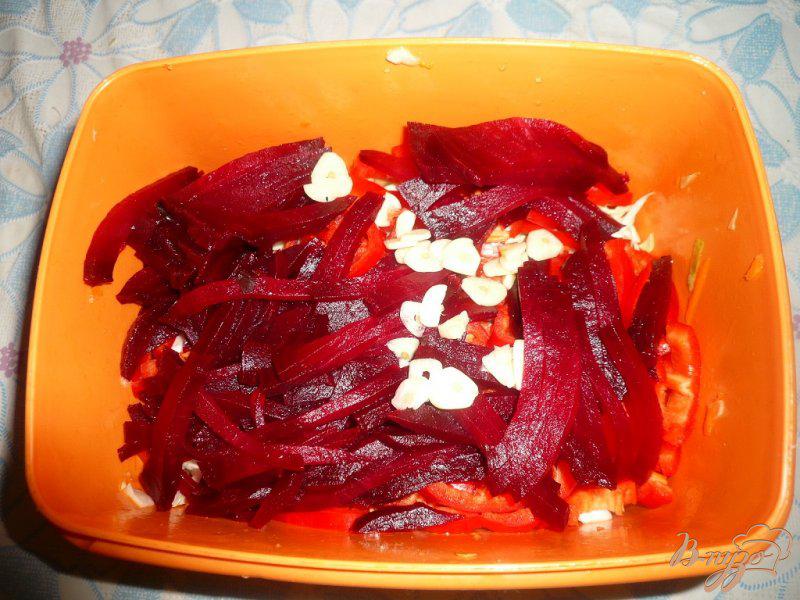 Фото приготовление рецепта: Капустный салат со свеклой шаг №3